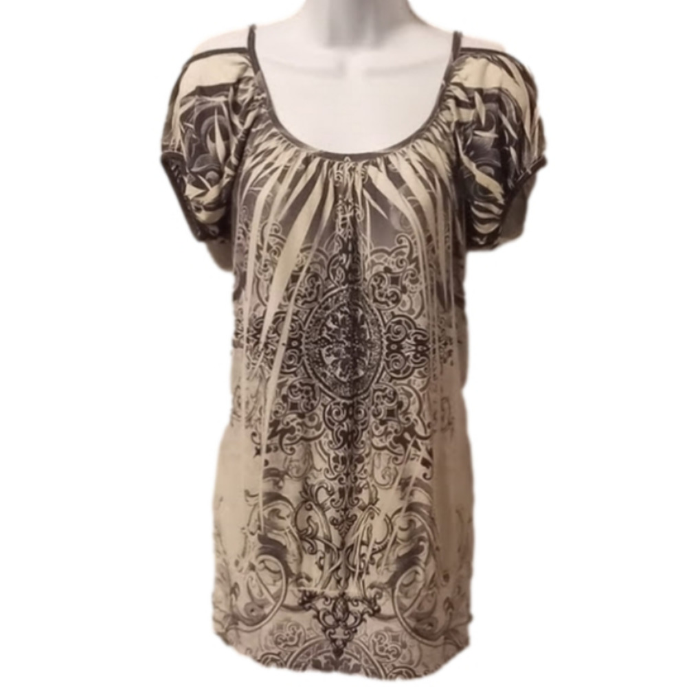 Yo. Yo dress top